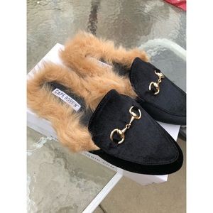 Cape Robbin Mules/Slides